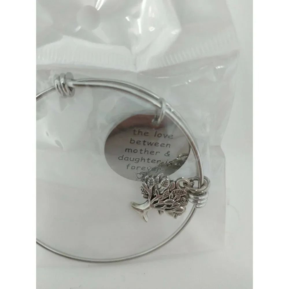 Adjustable Bracelet Mother Daughter w Tree of Life